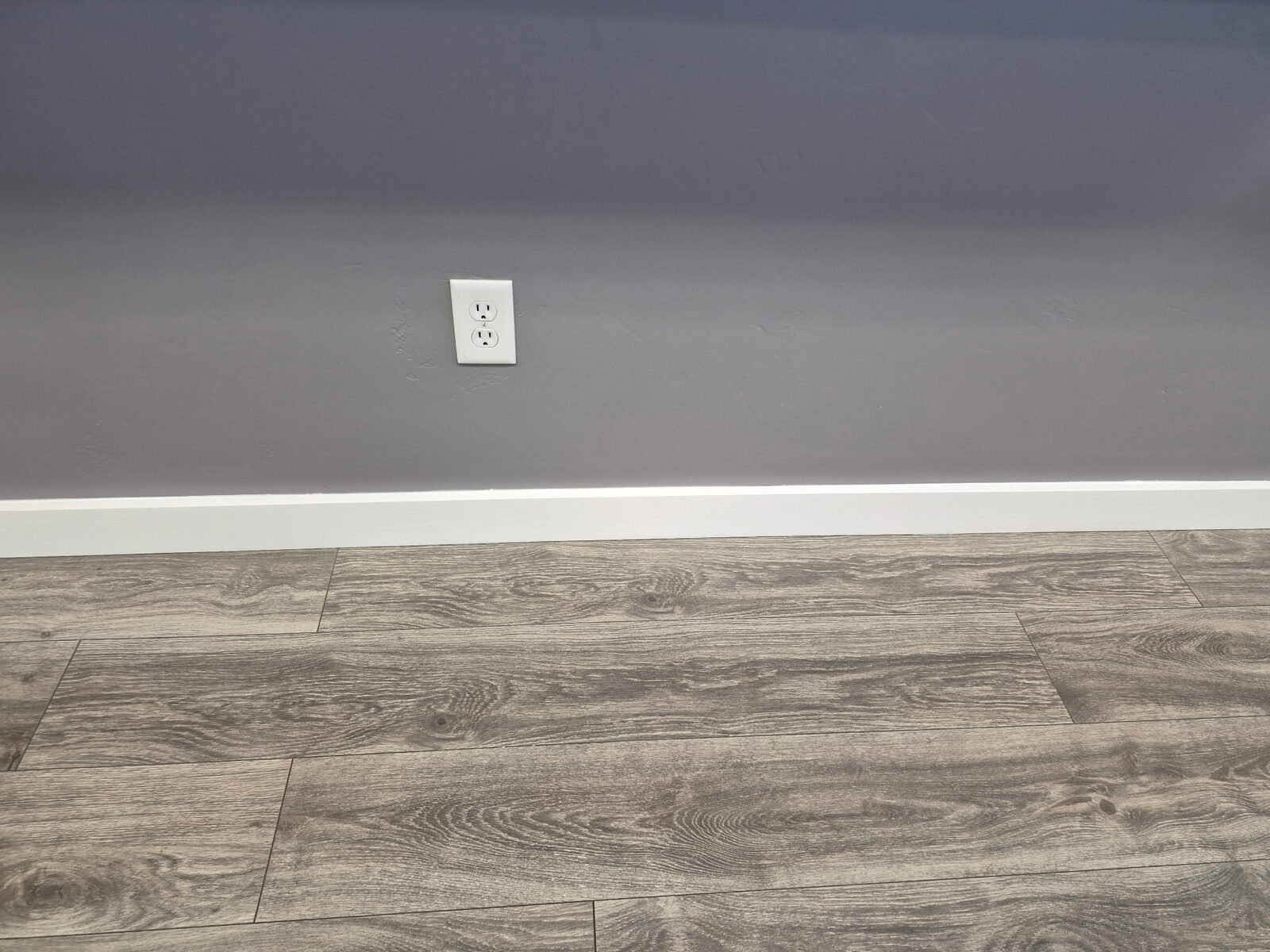 Retail LVP wall detail