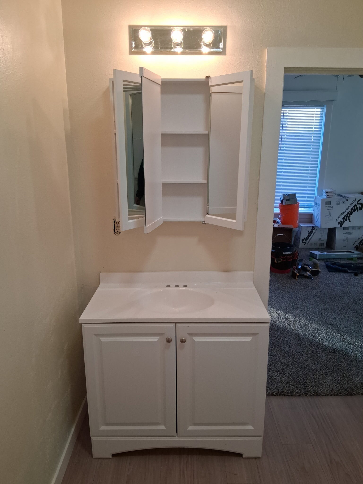 Medicine cabinet closed